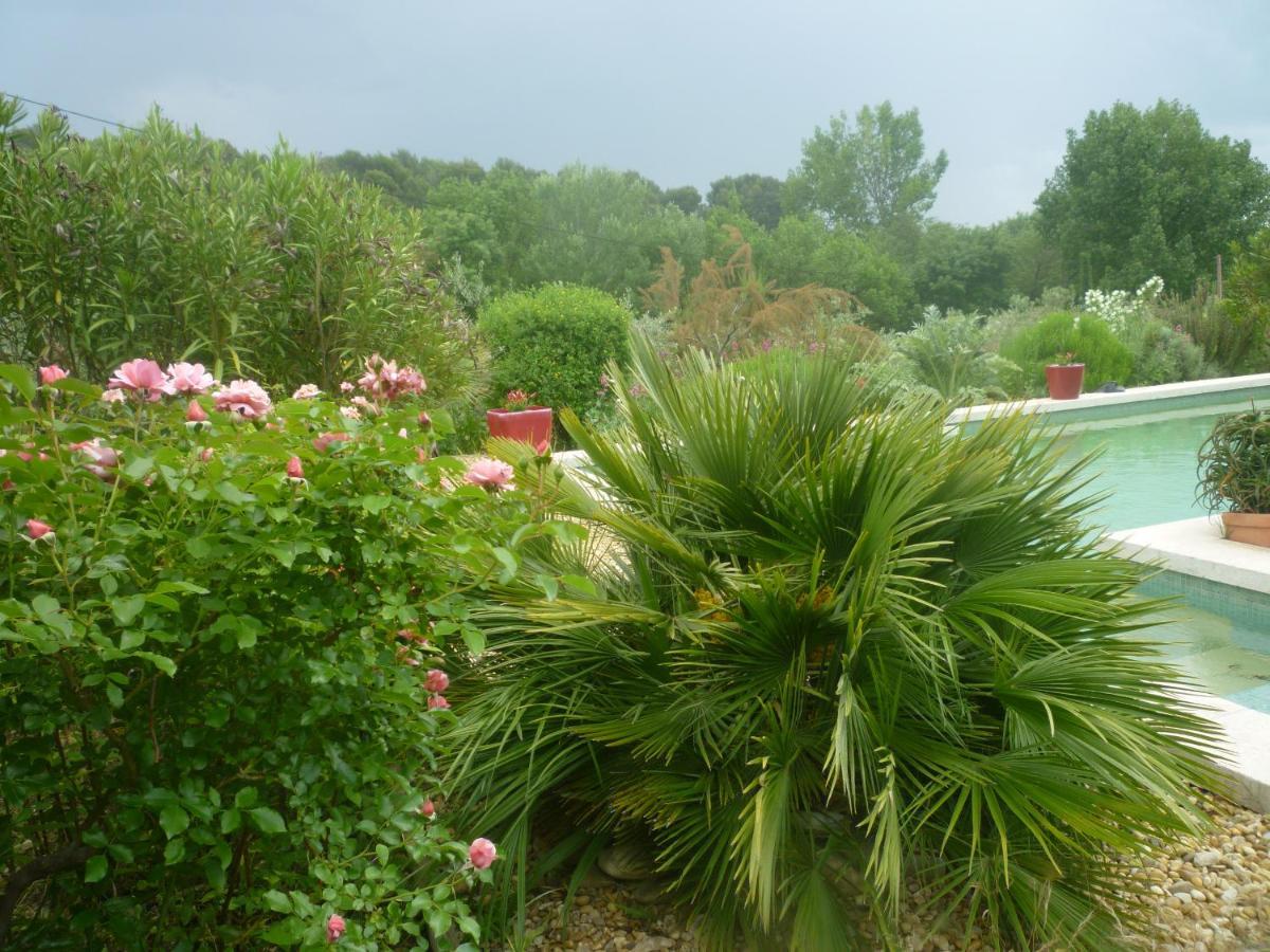 Le Paradis Vaugines Buitenkant foto